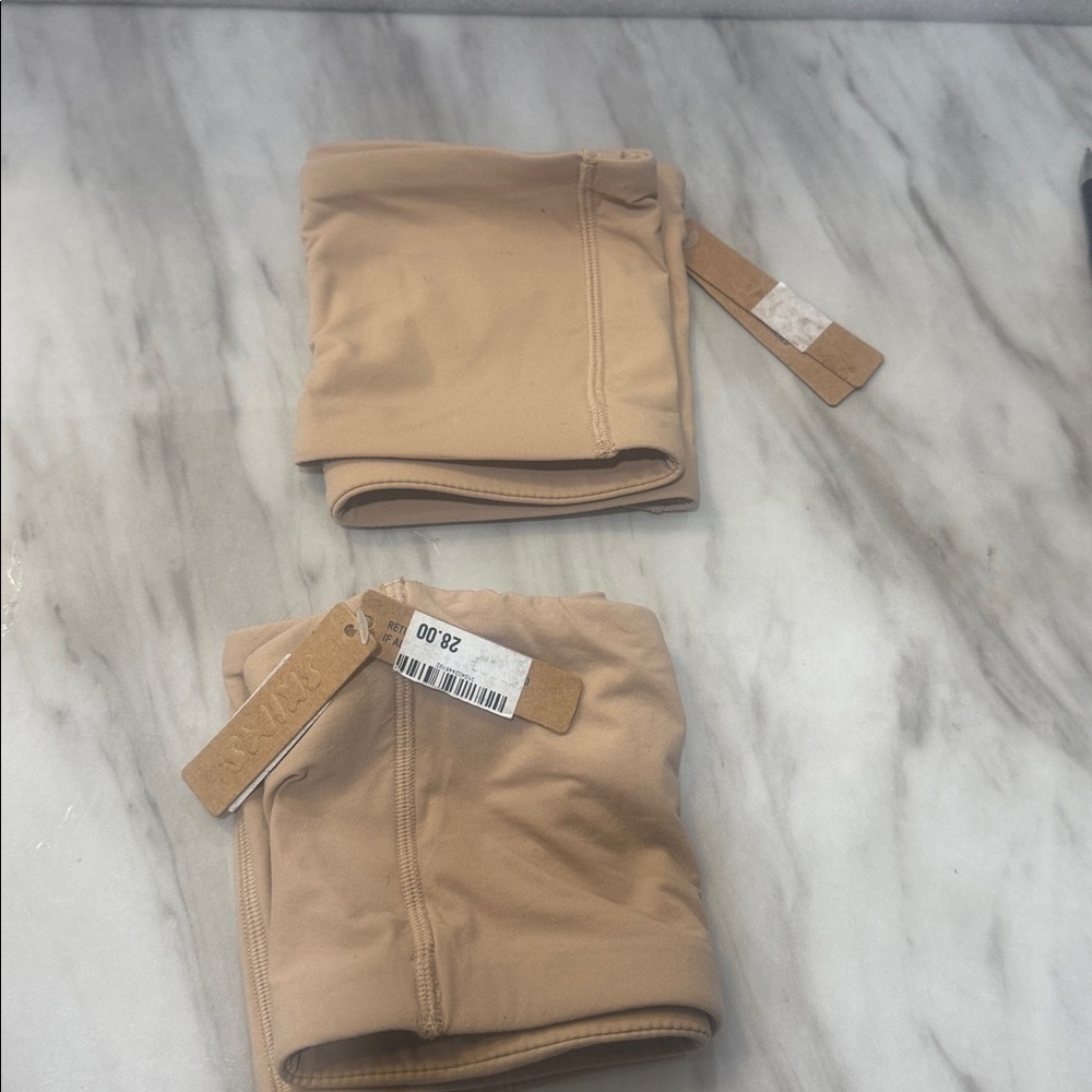 2 SKIMS Nude Bandeau Top XXSMALL - Picture 5 of 5